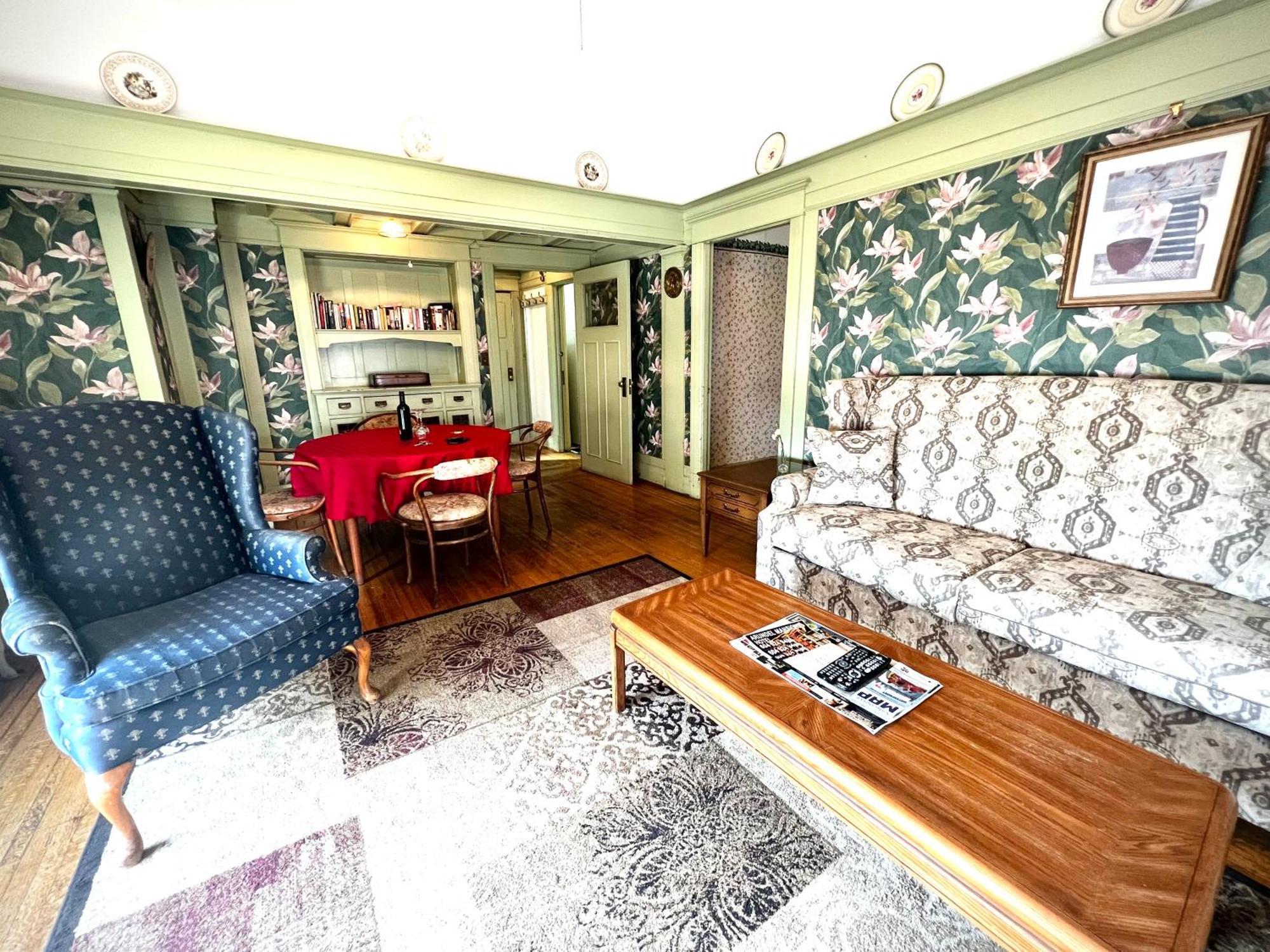 Arundel Mansions Hotel Нью-Вестминстер Экстерьер фото