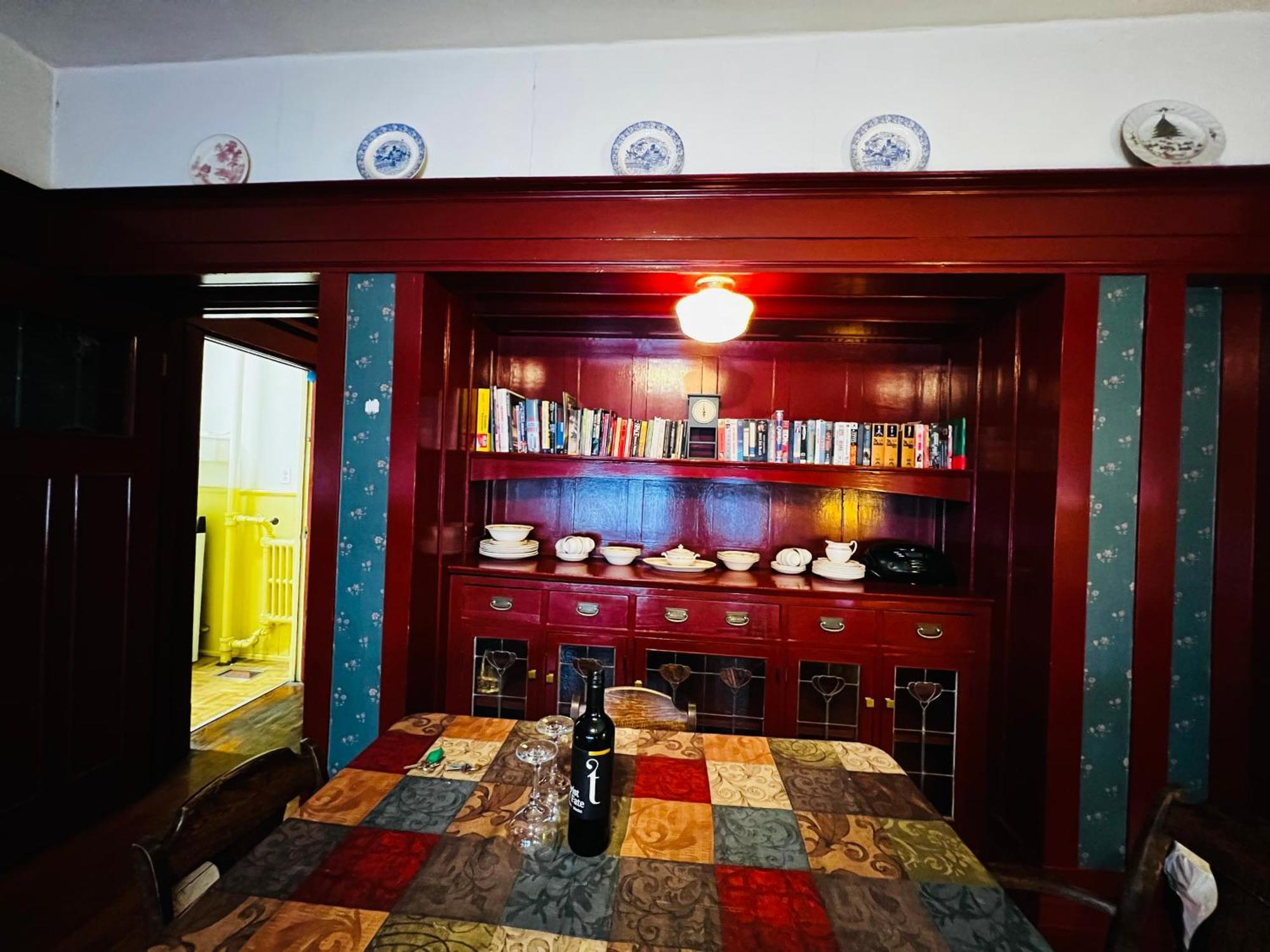 Arundel Mansions Hotel Нью-Вестминстер Экстерьер фото