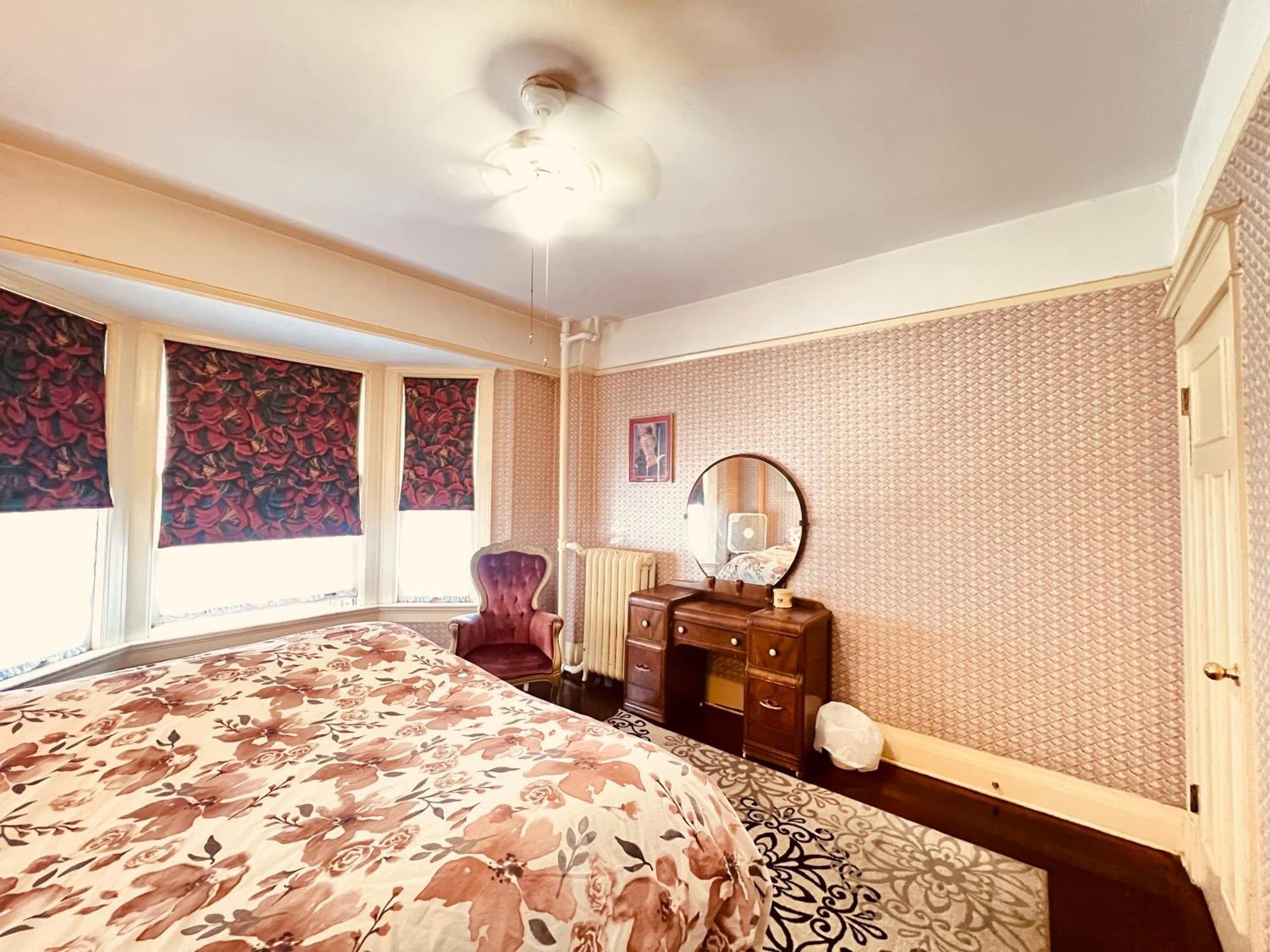 Arundel Mansions Hotel Нью-Вестминстер Экстерьер фото